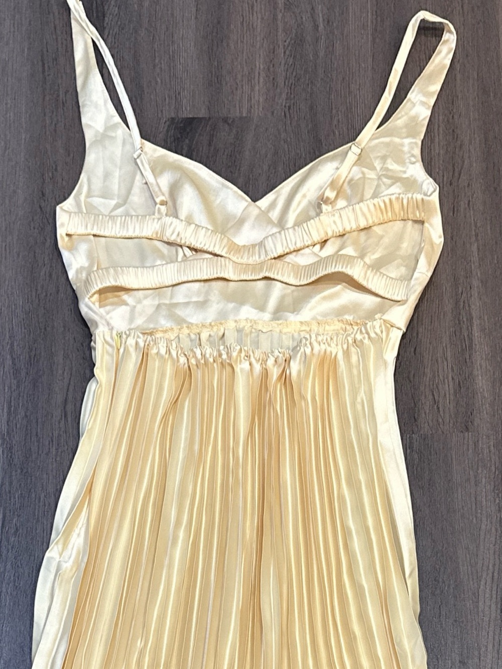 Yellow Satin Pleated Midi Dress Open Back Wedding Guest Formal Dress - Picture 7 of 11